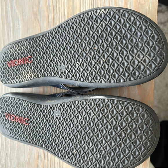 Vionic Sandals - Picture 5 of 8